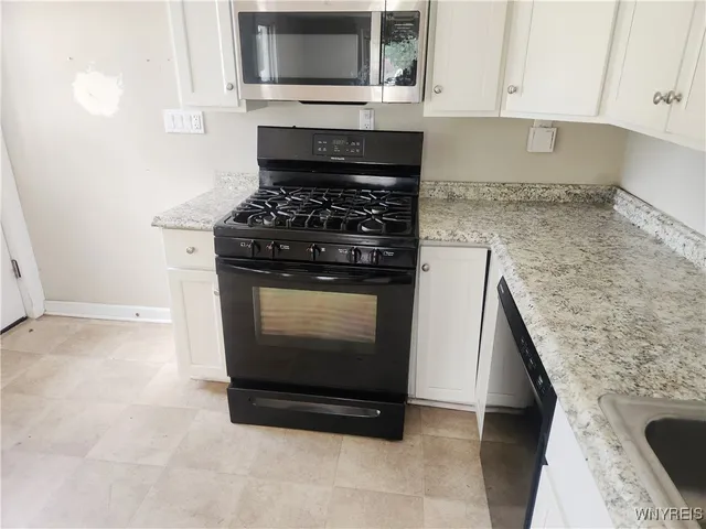 $209,900 | 4670 Broadway, Cheektowaga, NY 14043