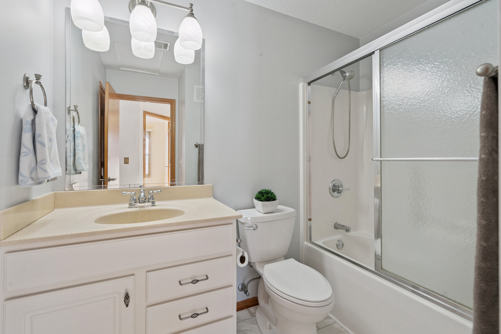 2997 3rd Street, Unit 200 Moline, IL 61265 - Photo 14 of 24