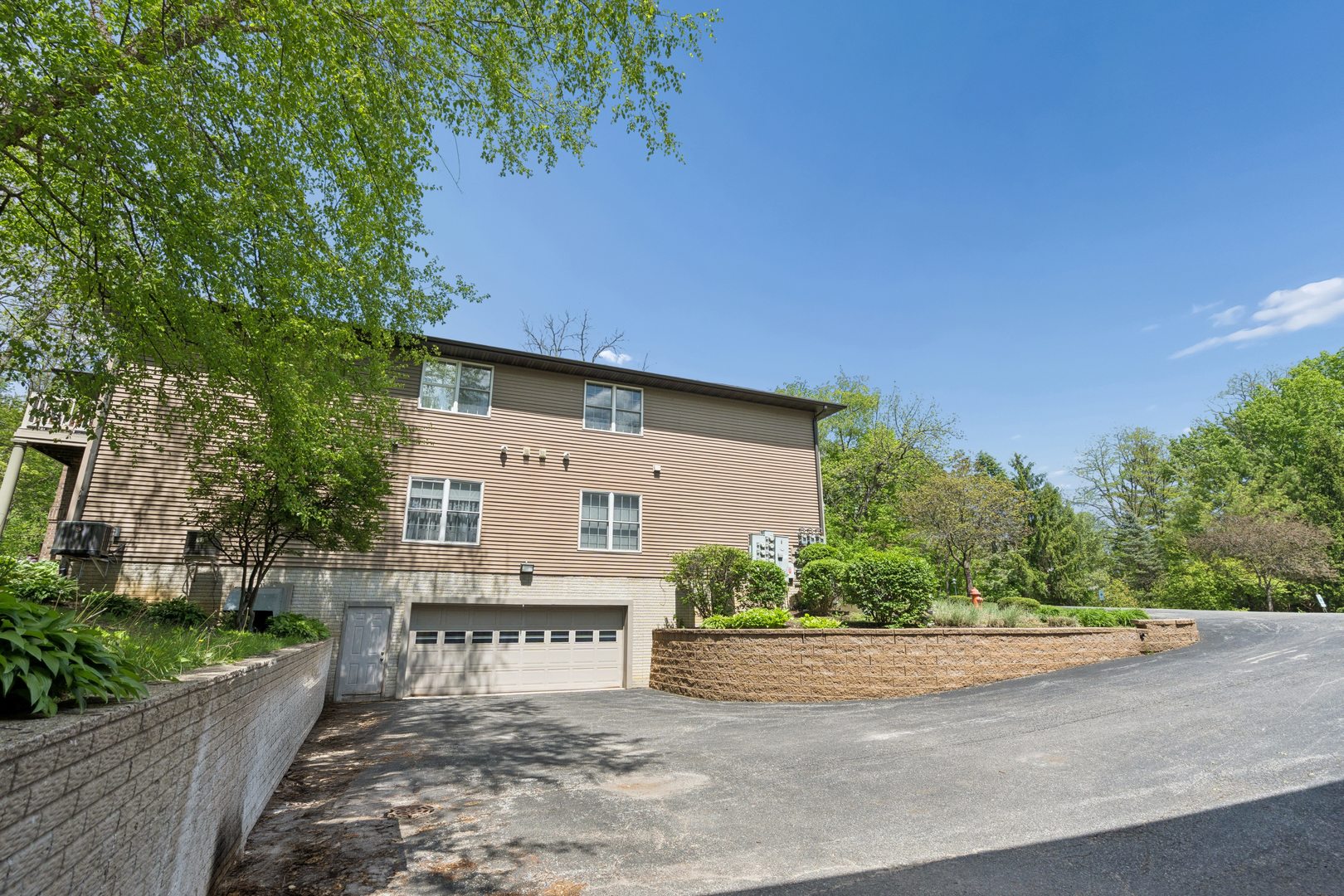2997 3rd Street, Unit 200 Moline, IL 61265 - Photo 3 of 24