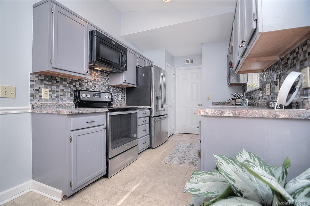 184 Creek View Road Mooresville, NC 28117 - Photo 11 of 33