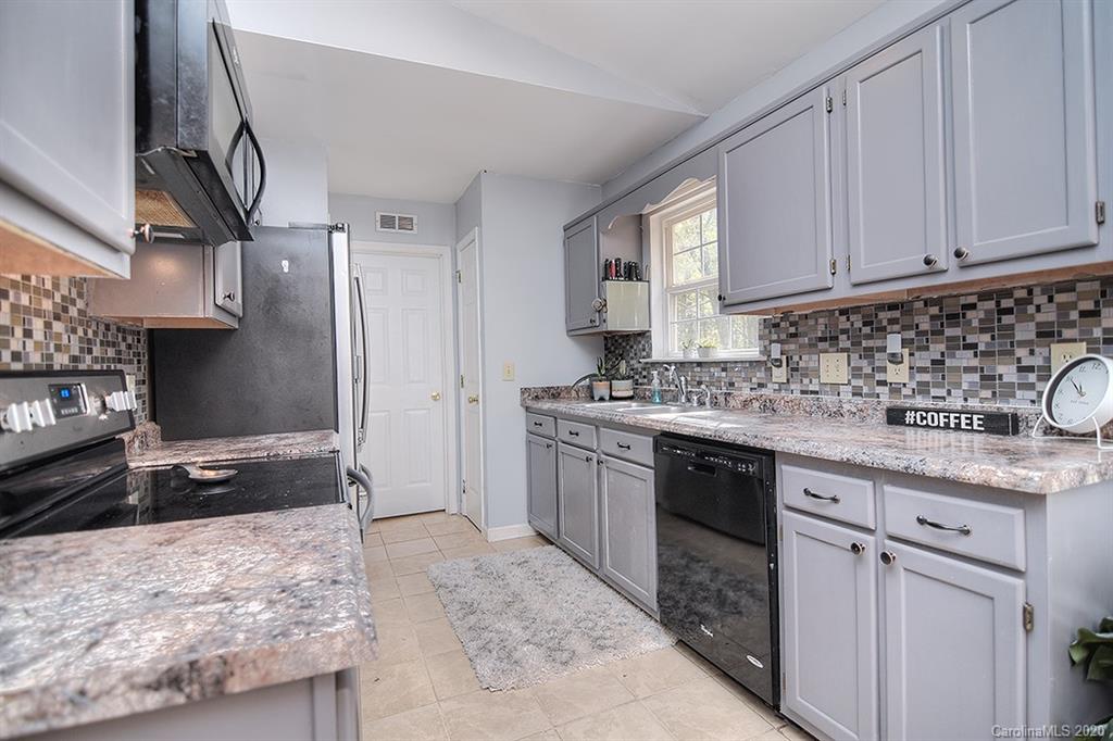 184 Creek View Road Mooresville, NC 28117 - Photo 15 of 33