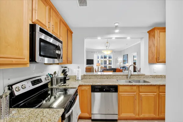 $450,000 | 900 Village Lane, Unit 533, Pass Christian, MS 39571