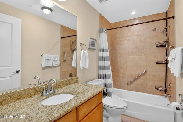 $450,000 | 900 Village Lane, Unit 533, Pass Christian, MS 39571