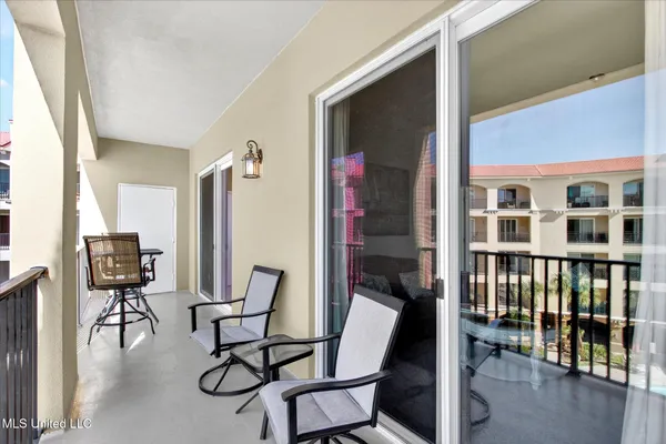 $450,000 | 900 Village Lane, Unit 533, Pass Christian, MS 39571