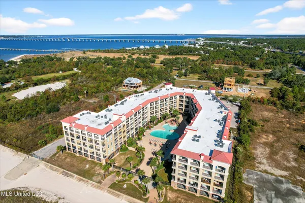 $450,000 | 900 Village Lane, Unit 533, Pass Christian, MS 39571