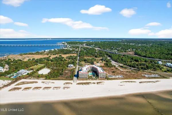 $450,000 | 900 Village Lane, Unit 533, Pass Christian, MS 39571