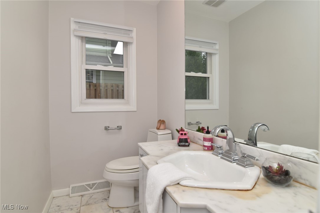 24144 Duffield Road Beachwood, OH 44122 - Photo 22 of 48 Gallery Image 22