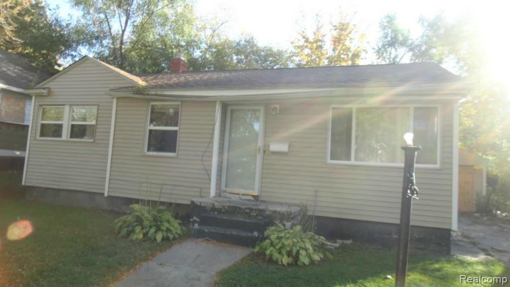 3124 Fleming Road Flint, MI 48504 - Photo 2 of 8 DSC00173.jpg