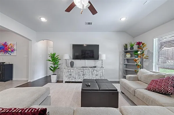 $398,000 | 6218 Hightower Street, Aubrey, TX 76227