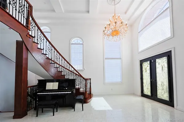 $2,428,000 | 147-25 18th Avenue | Whitestone