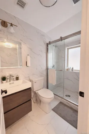 $2,428,000 | 147-25 18th Avenue | Whitestone