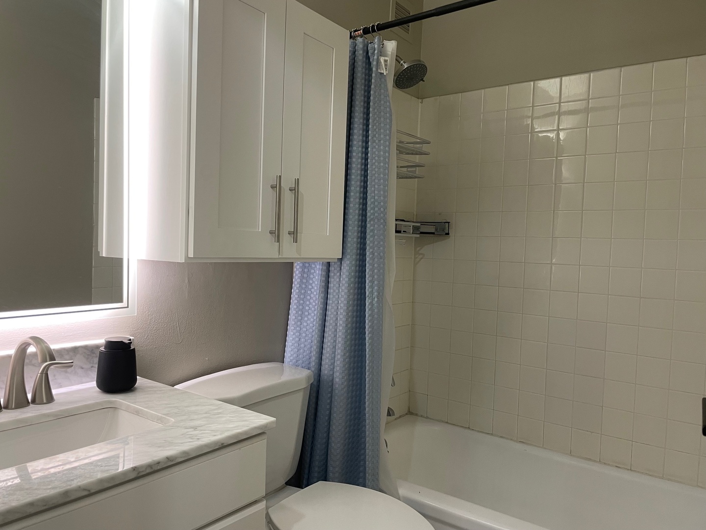 4343 North Clarendon Avenue, Unit 1018 Chicago, IL 60613 - Photo 13 of 22