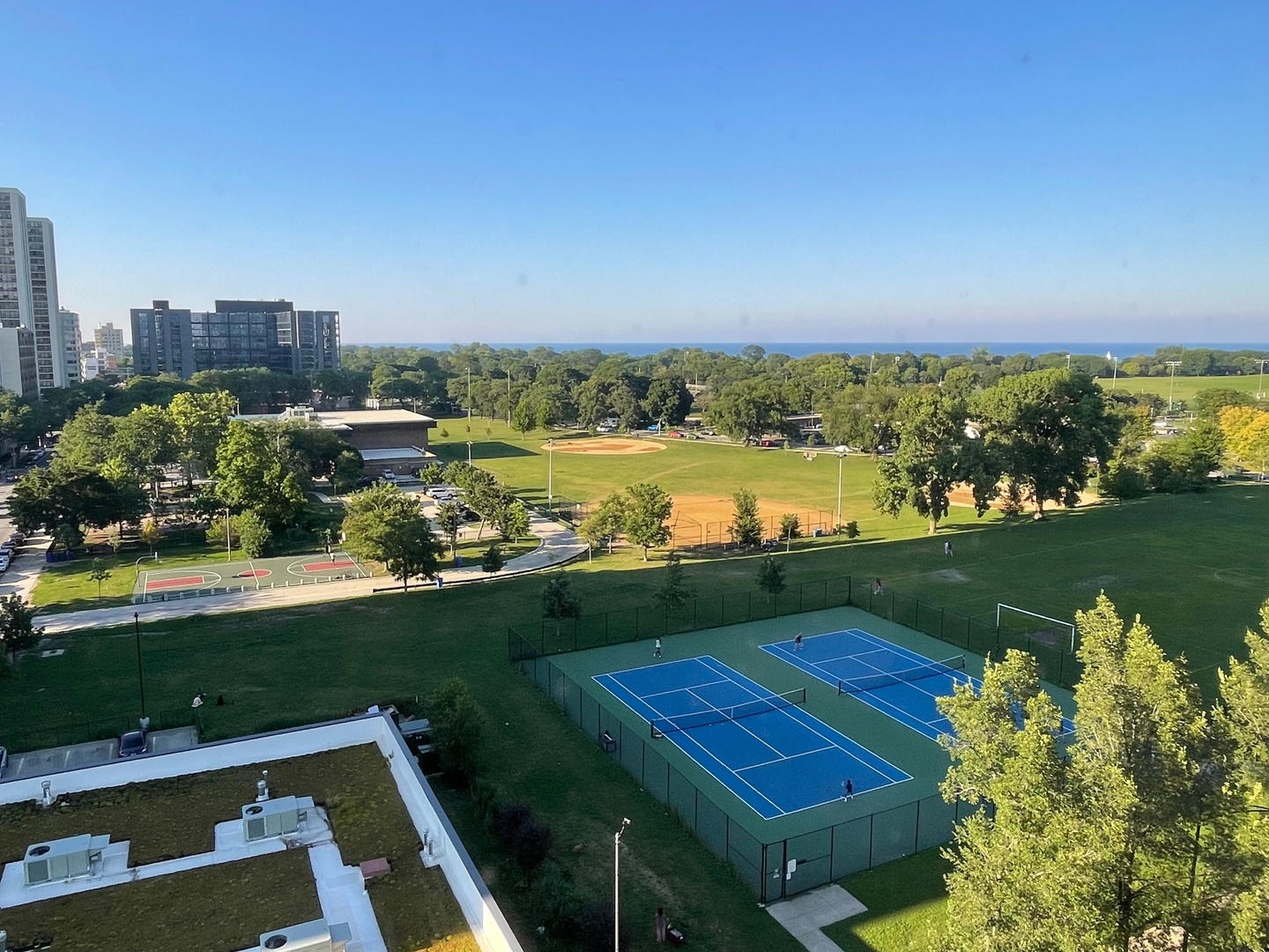 4343 North Clarendon Avenue, Unit 1018 Chicago, IL 60613 - Photo 5 of 22