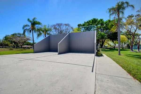 $2,100 | 18756 Schooner Drive, Unit B, Boca Raton, FL 33496