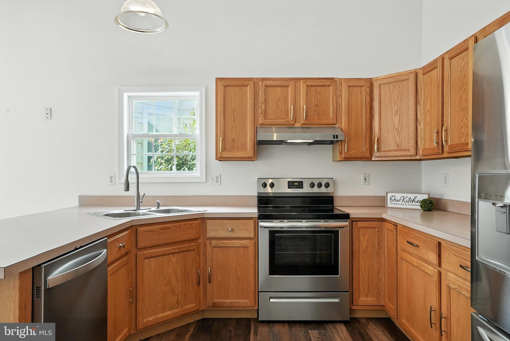 808 Ripplebrook Drive Culpeper, VA 22701 - Photo 21 of 48 a kitchen with a sink stove and cabinets