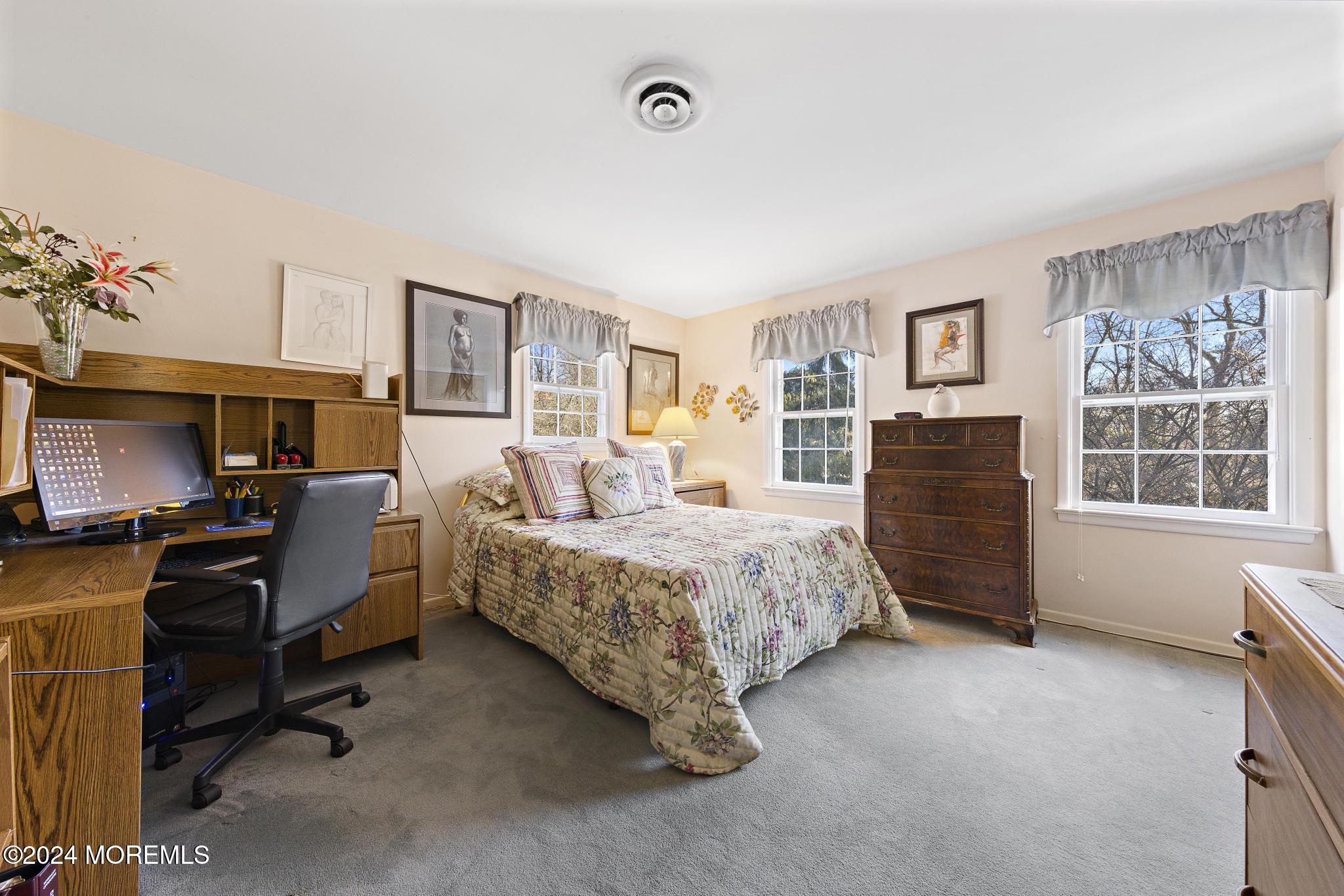 239 Borden Road Middletown, NJ 07748 - Photo 31 of 42 239 Borden Rd (21)
