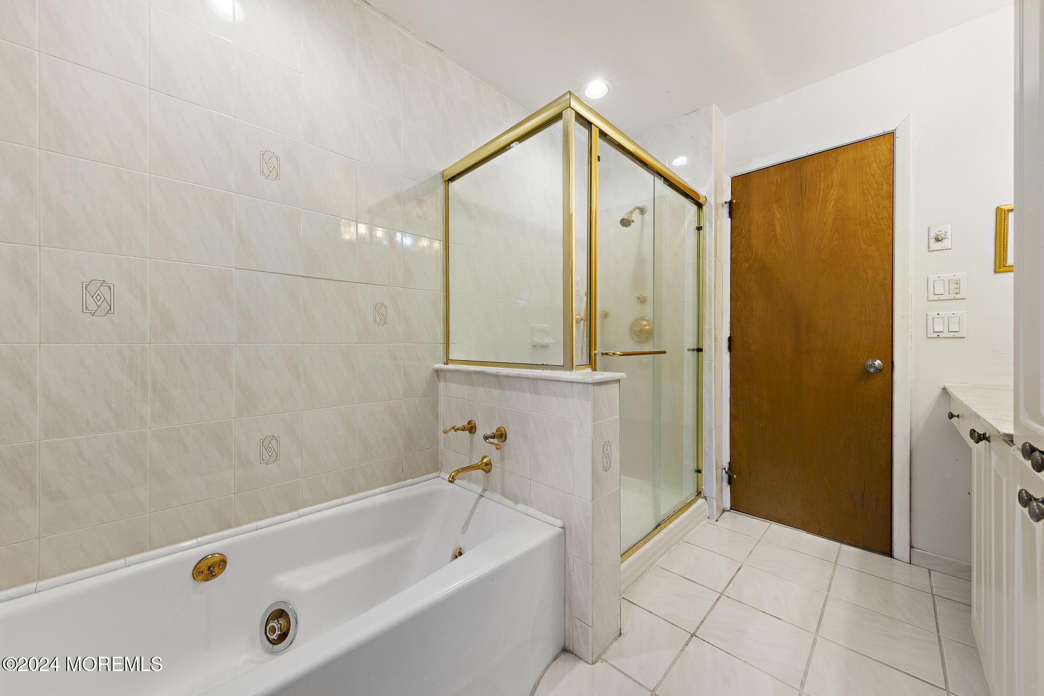 239 Borden Road Middletown, NJ 07748 - Photo 33 of 42 239 Borden Rd (36)