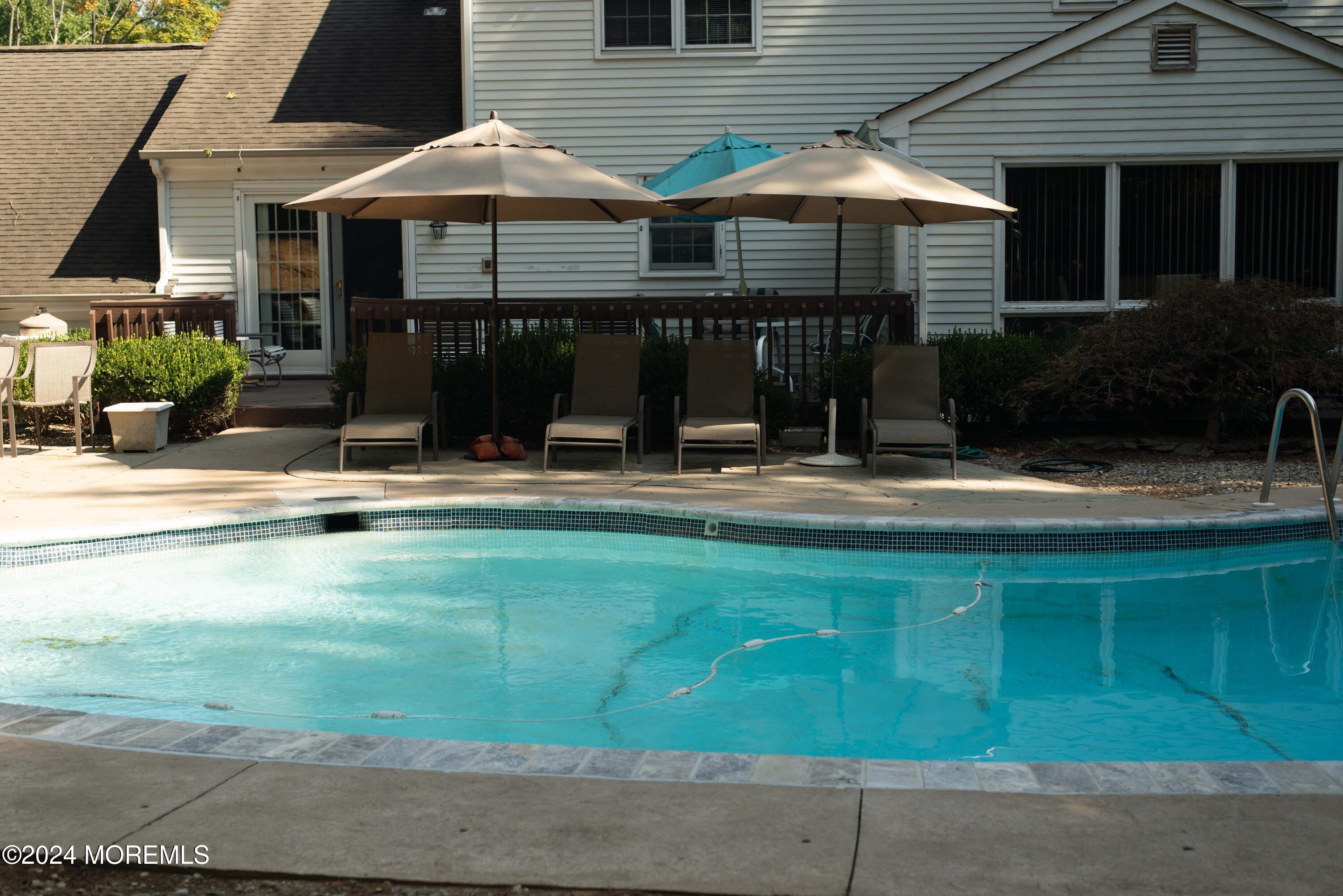 239 Borden Road Middletown, NJ 07748 - Photo 40 of 42 LOU_8401