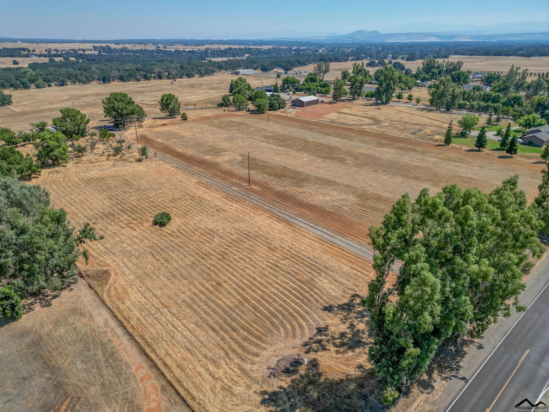 20010 Live Oak Road Red Bluff, CA 96080 - Photo 4 of 20 a view of a terrace view