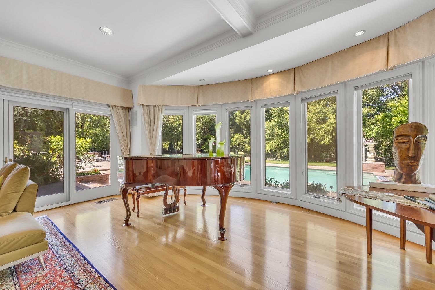 557 Crocker Road Sacramento, CA 95864 - Photo 12 of 21