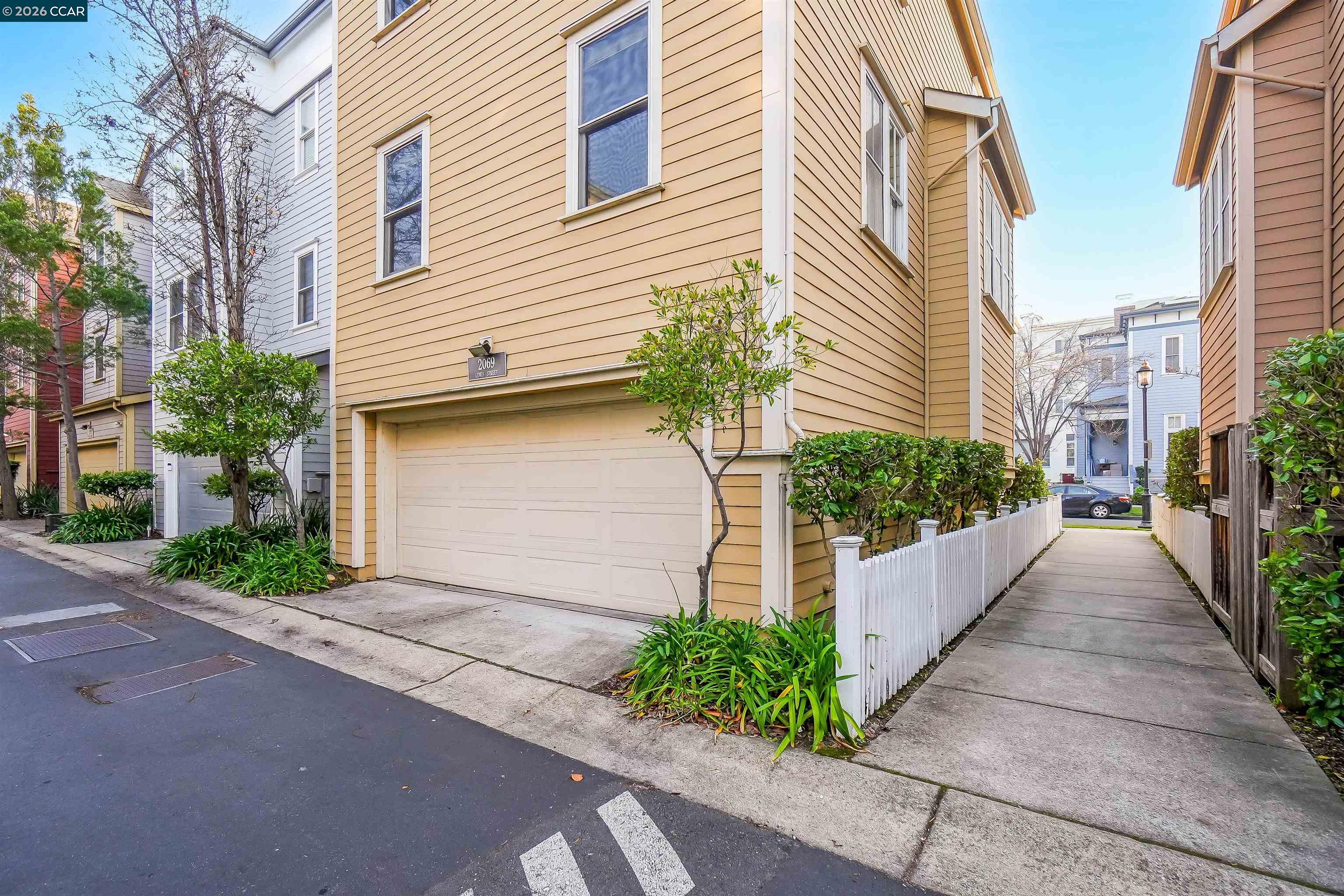 2069 Lewis Street Hercules, CA 94547 - Photo 42 of 49