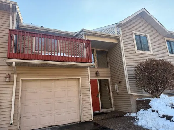 $199,900 | 6097 Courtly Alcove, Unit F, Woodbury, MN 55125