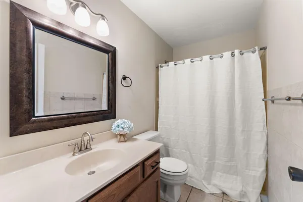 $197,000 | 6097 Courtly Alcove, Unit F, Woodbury, MN 55125