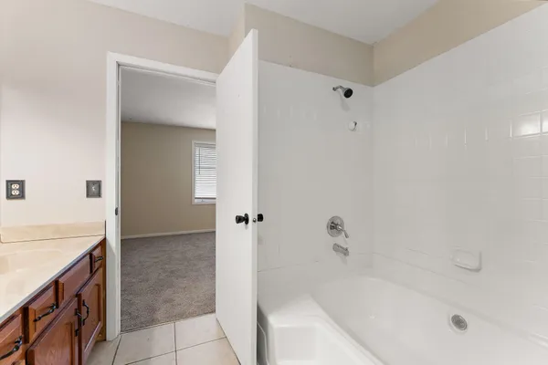$197,000 | 6097 Courtly Alcove, Unit F, Woodbury, MN 55125