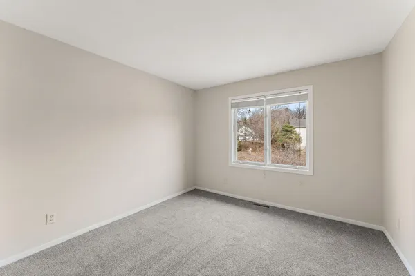 $197,000 | 6097 Courtly Alcove, Unit F, Woodbury, MN 55125