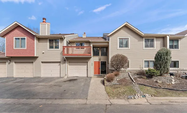 $197,000 | 6097 Courtly Alcove, Unit F, Woodbury, MN 55125