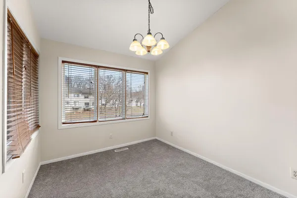 $197,000 | 6097 Courtly Alcove, Unit F, Woodbury, MN 55125