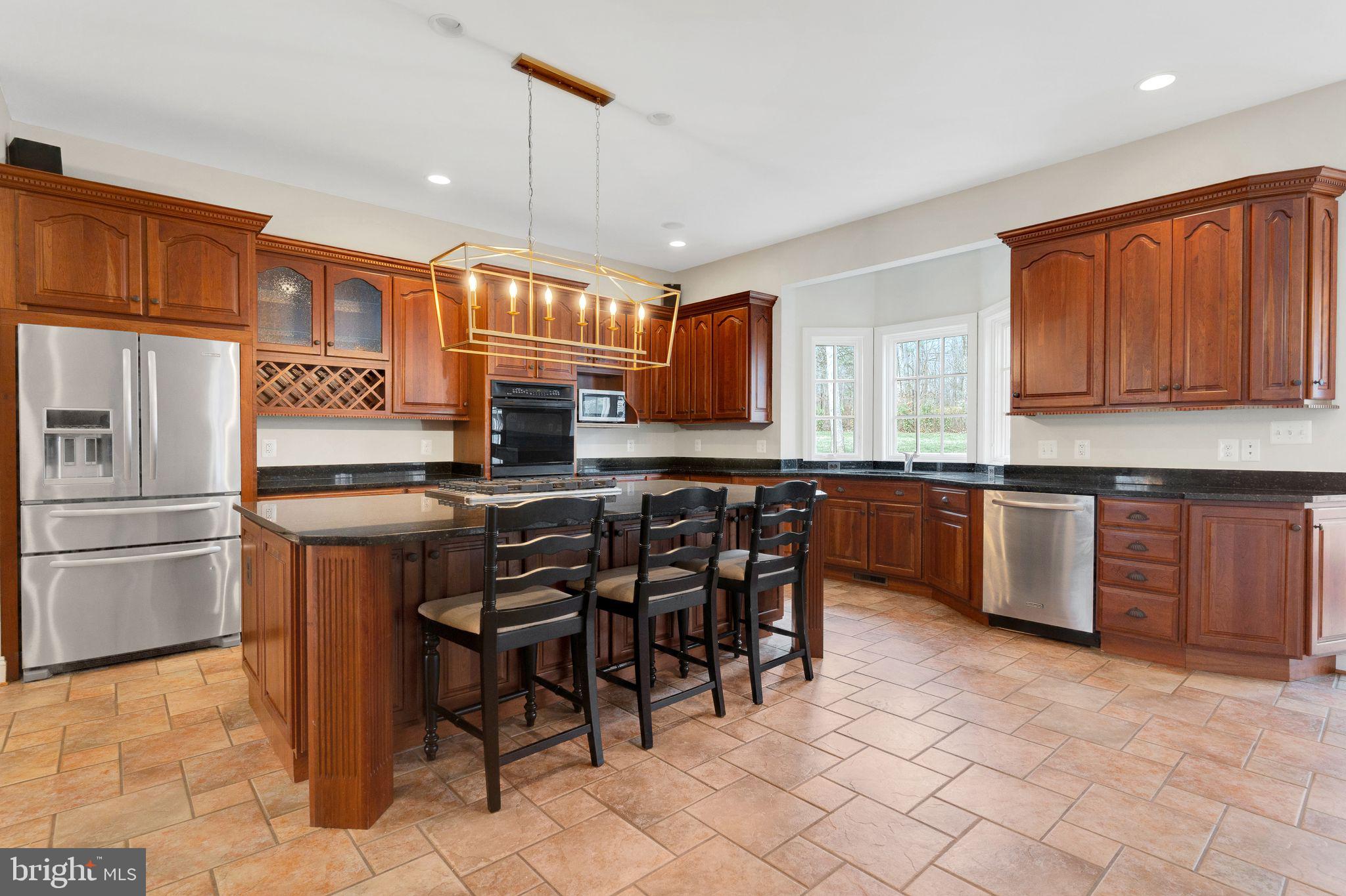 10420 Adel Road Oakton, VA 22124 - Photo 15 of 57 Gallery Image 15