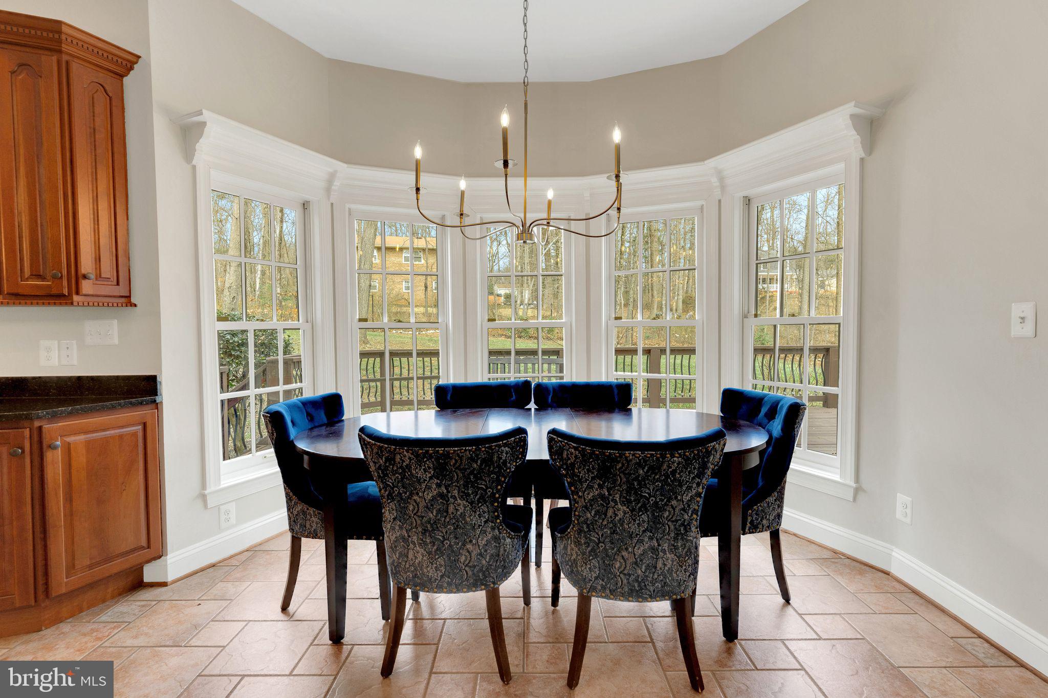 10420 Adel Road Oakton, VA 22124 - Photo 17 of 57 Gallery Image 17