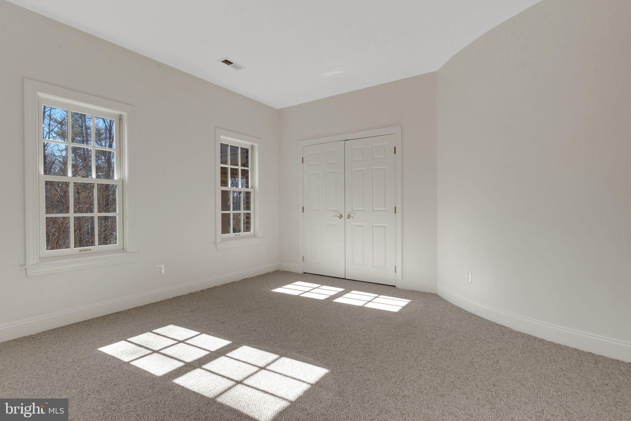 10420 Adel Road Oakton, VA 22124 - Photo 33 of 57 Gallery Image 33