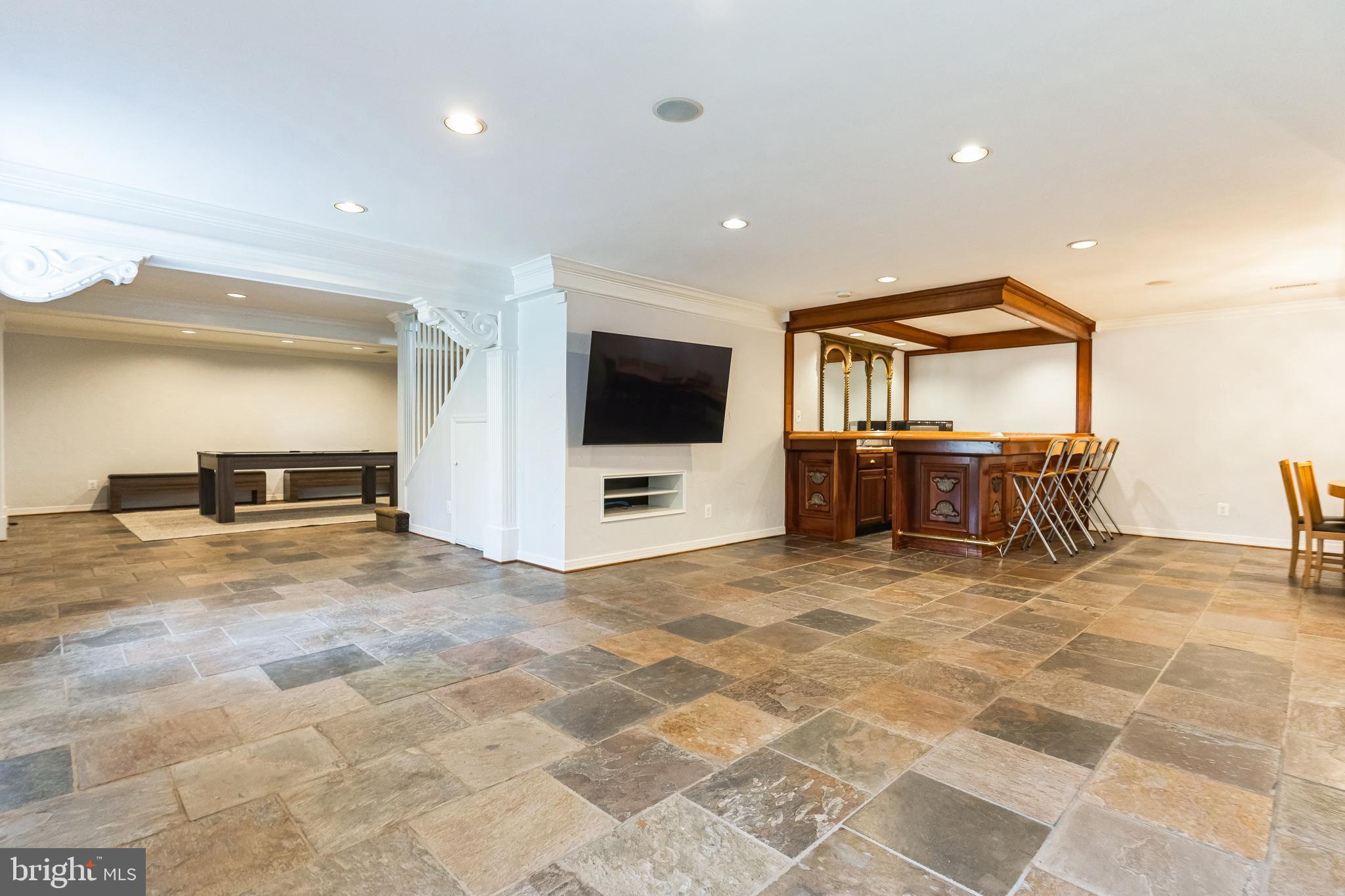 10420 Adel Road Oakton, VA 22124 - Photo 35 of 57 Gallery Image 35