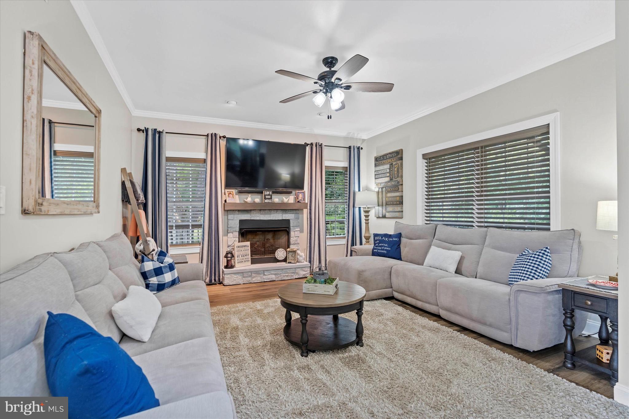 64 Richards Lane Newark, DE 19711 - Photo 11 of 68 Formal LR w/Crown Mold/Gas Fireplace