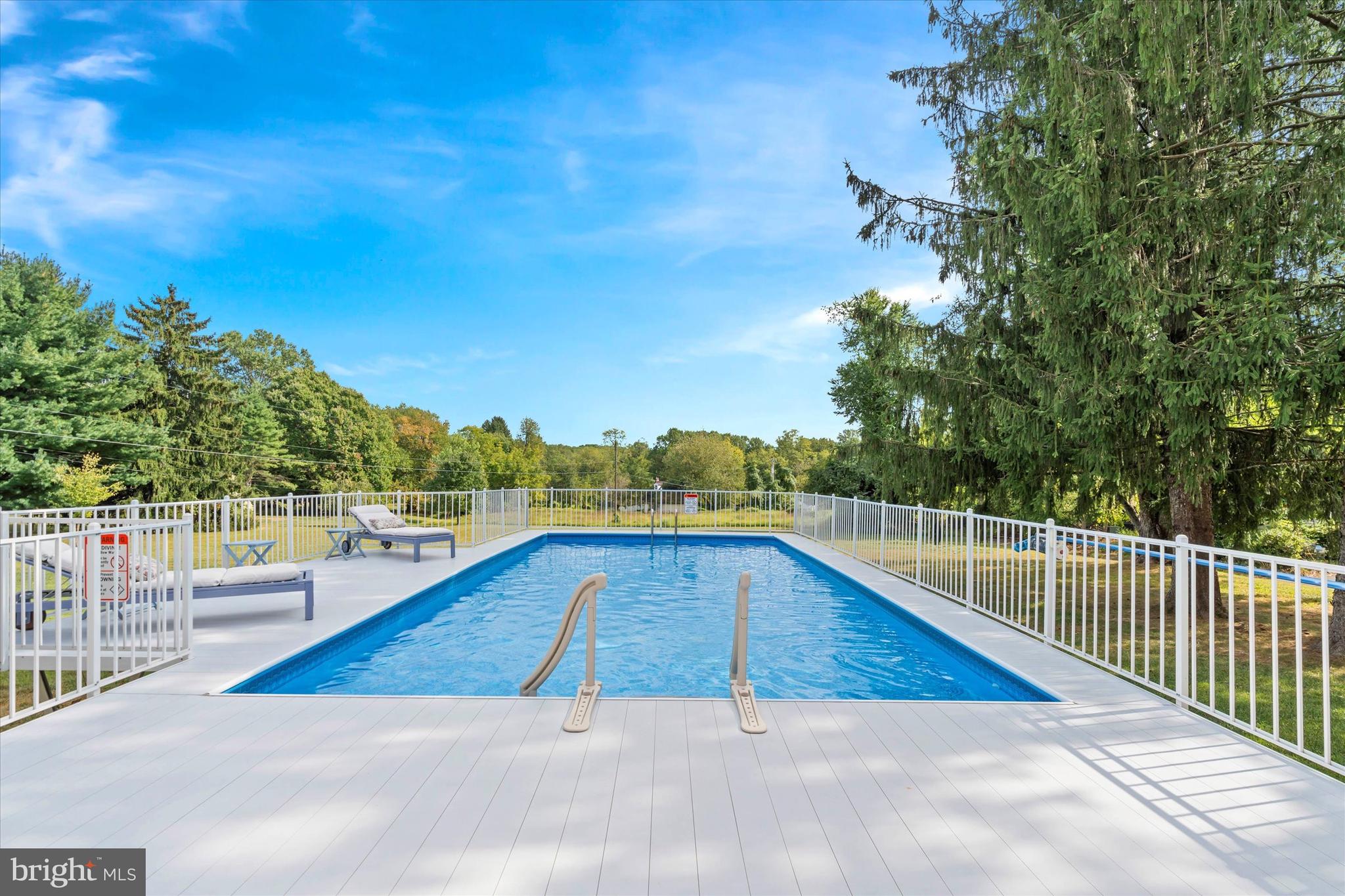 64 Richards Lane Newark, DE 19711 - Photo 46 of 68 View of Pool