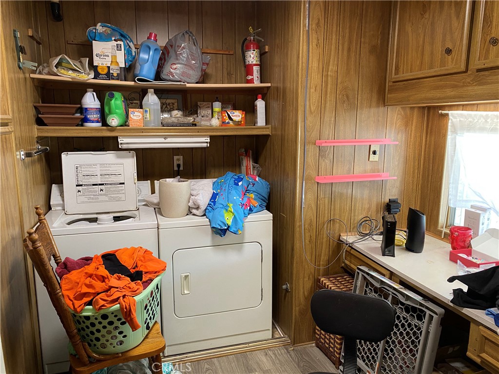 20683 Waalew Road, Unit B161 Apple Valley, CA 92307 - Photo 12 of 30 Laundry Room / Office / Hobby Room Area