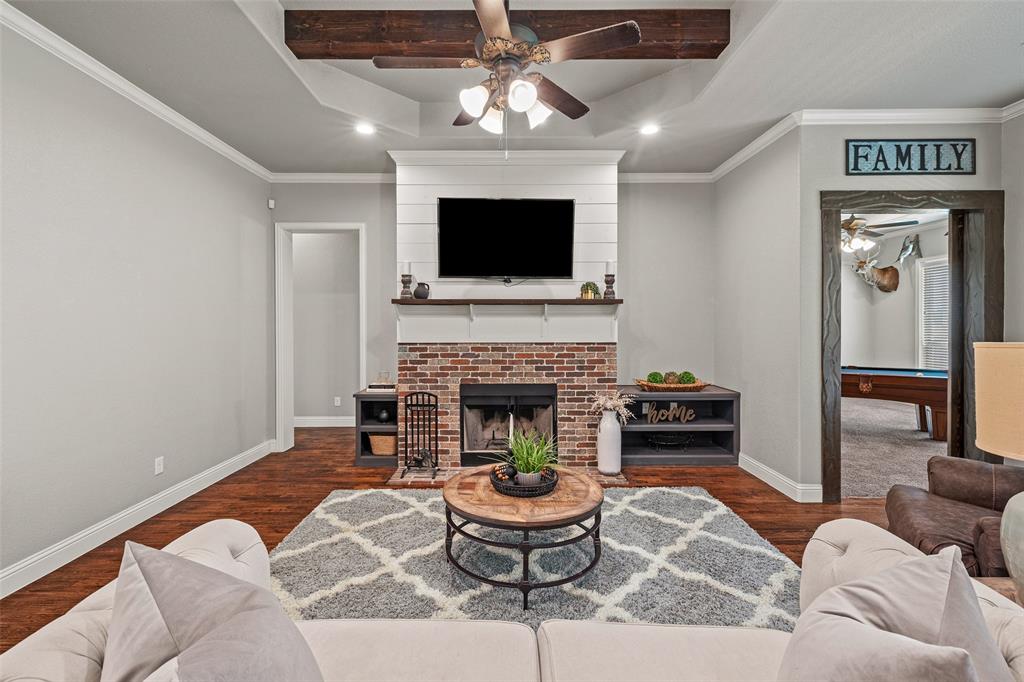 104 Lagrange Court Weatherford, TX 76088 - Photo 12 of 36