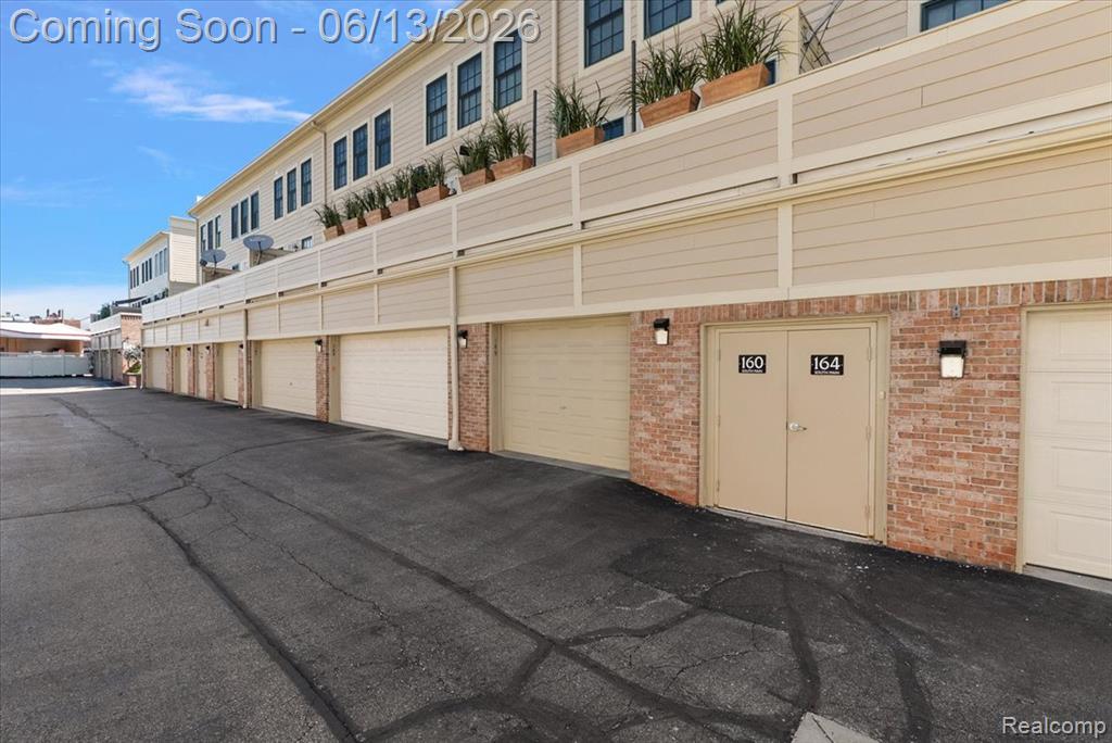 169 Paton Way, Unit 12 Romeo, MI 48065 - Photo 29 of 32