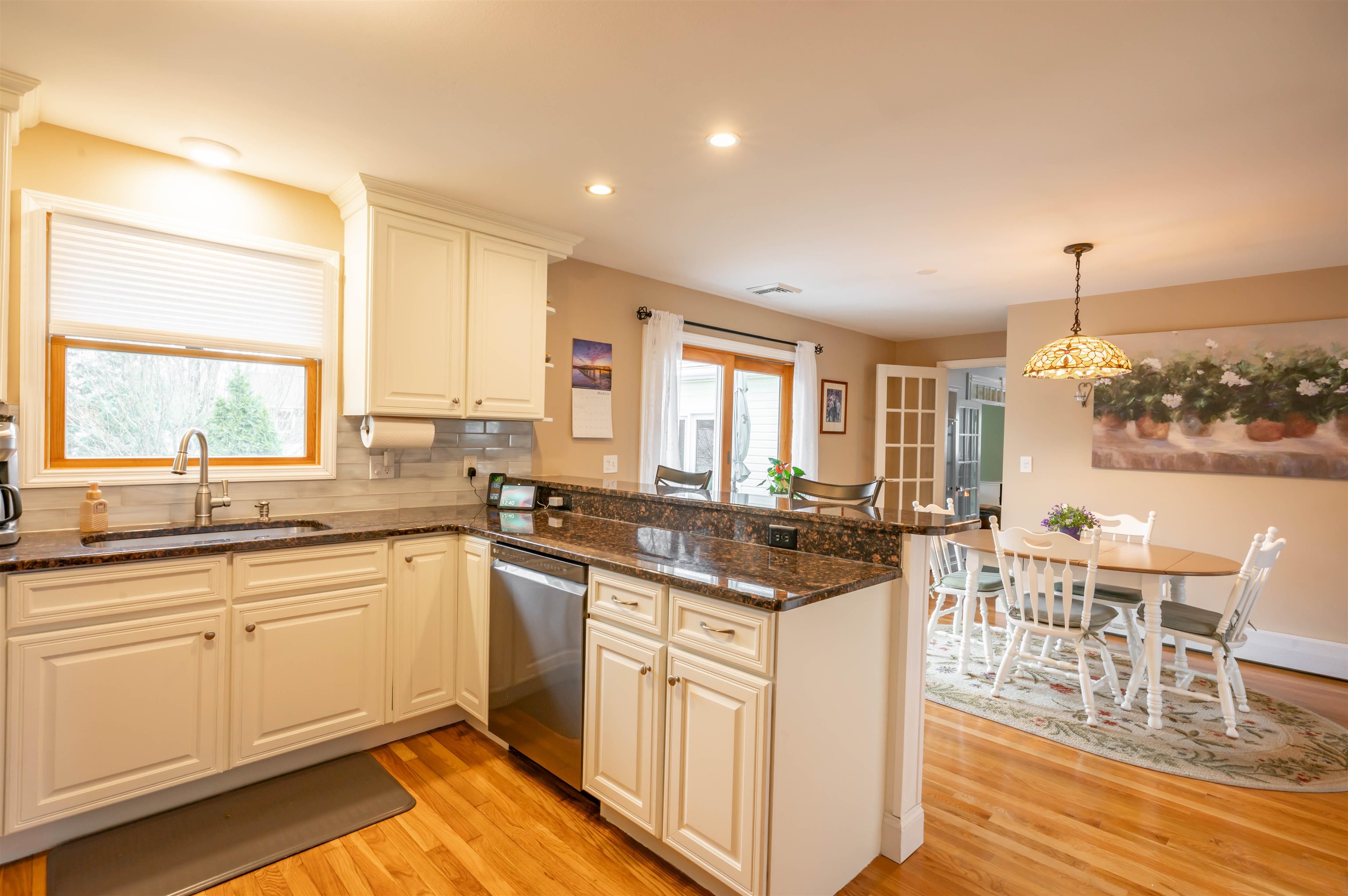 9 Rugby Road Nashua, NH 03063 - Photo 10 of 50 Gallery Image 10