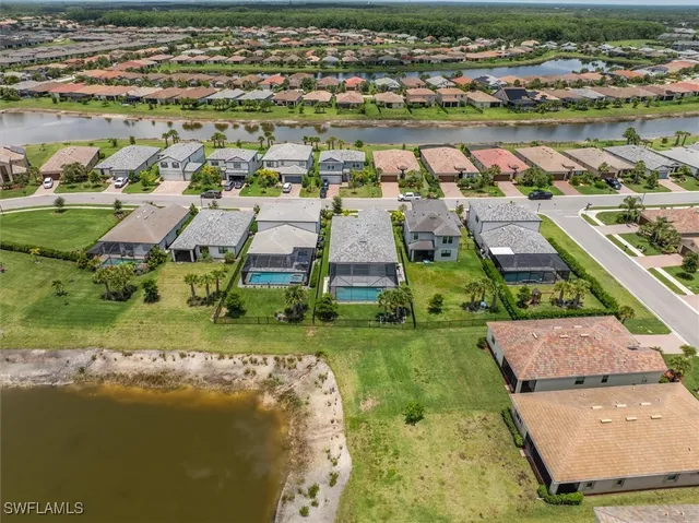 a street sign on the side of the road