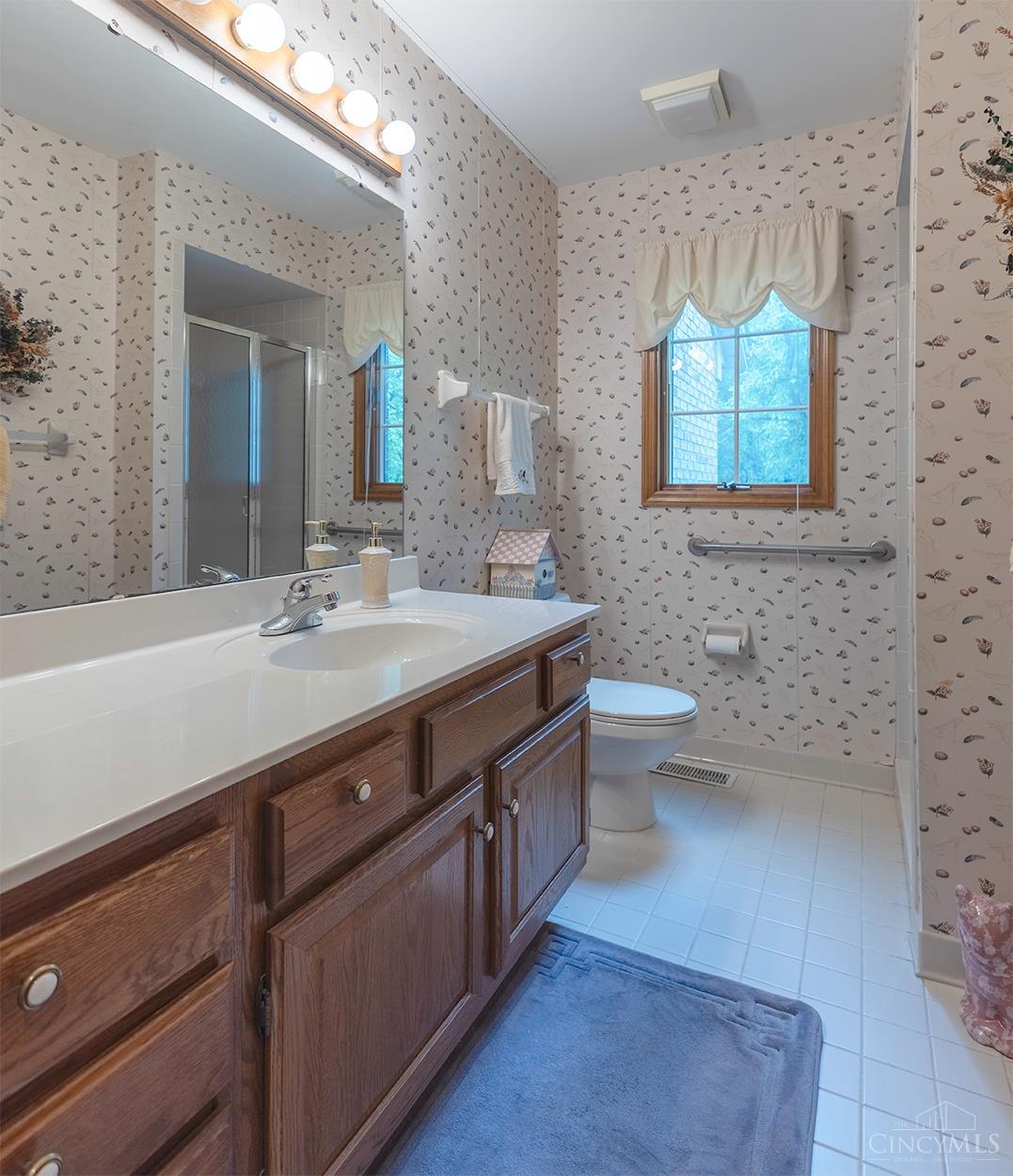 10960 Gosling Road Cincinnati, OH 45252 - Photo 13 of 37