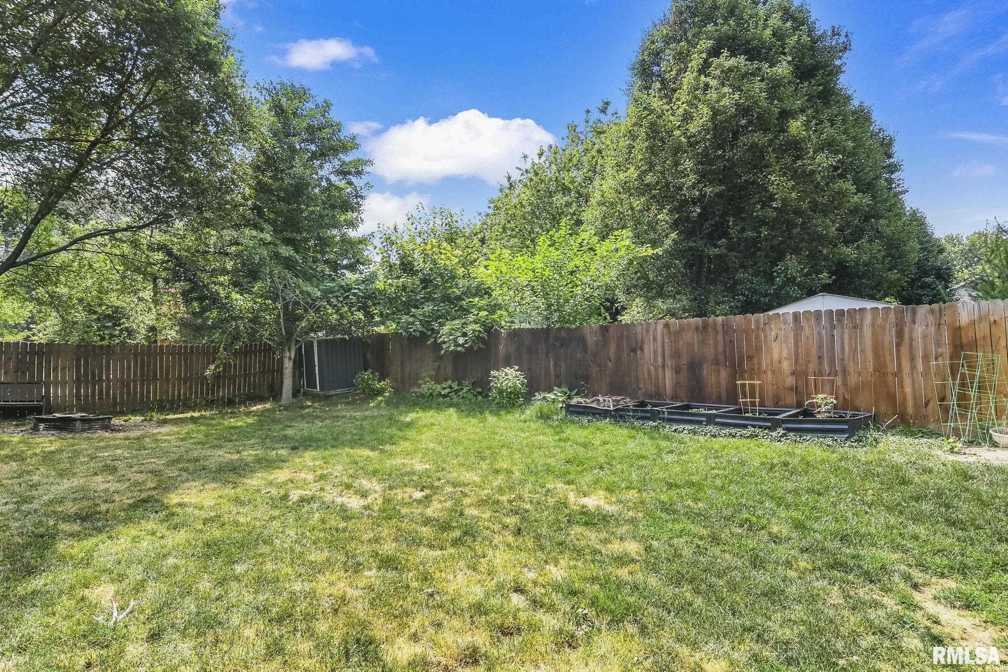 1612 Brenda Court Springfield, IL 62702 - Photo 23 of 25