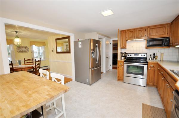 2 Mohegan Road Acton, MA 01720 - Photo 7 of 17 Gallery Image 7