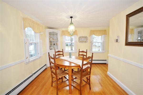 2 Mohegan Road Acton, MA 01720 - Photo 8 of 17 Gallery Image 8