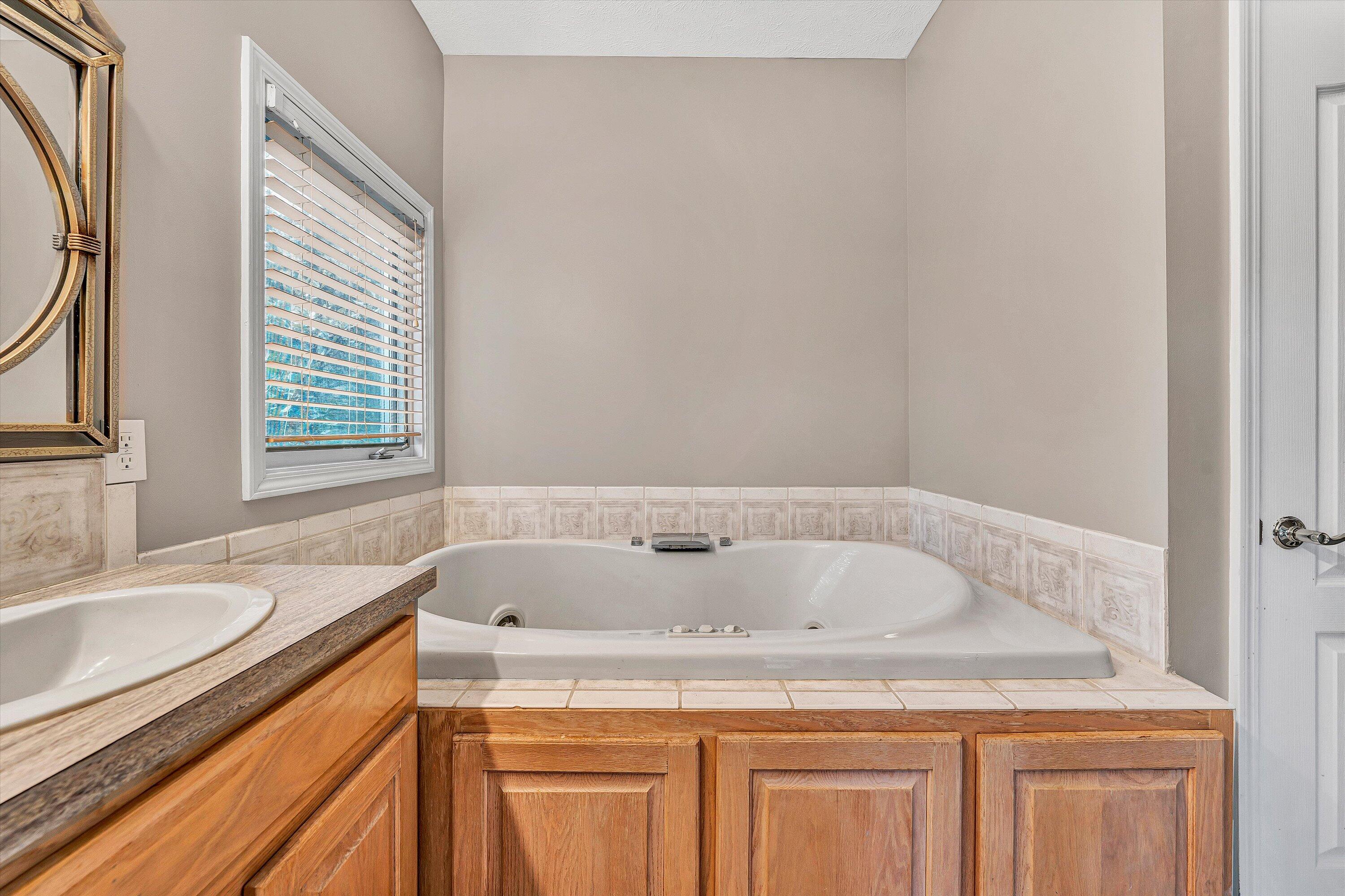 130 Travers Circle Moneta, VA 24121 - Photo 31 of 72 31-DSC00109