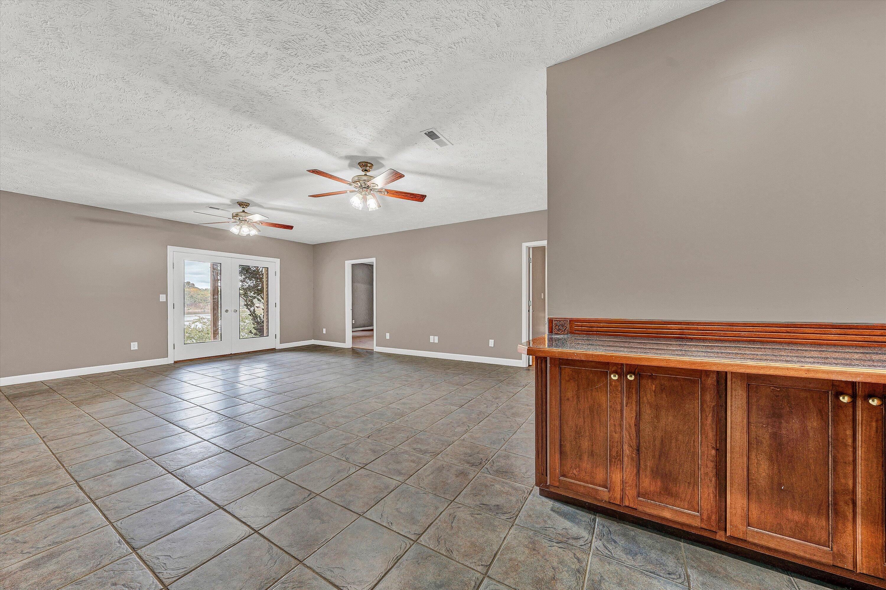 130 Travers Circle Moneta, VA 24121 - Photo 37 of 72 37-DSC00127