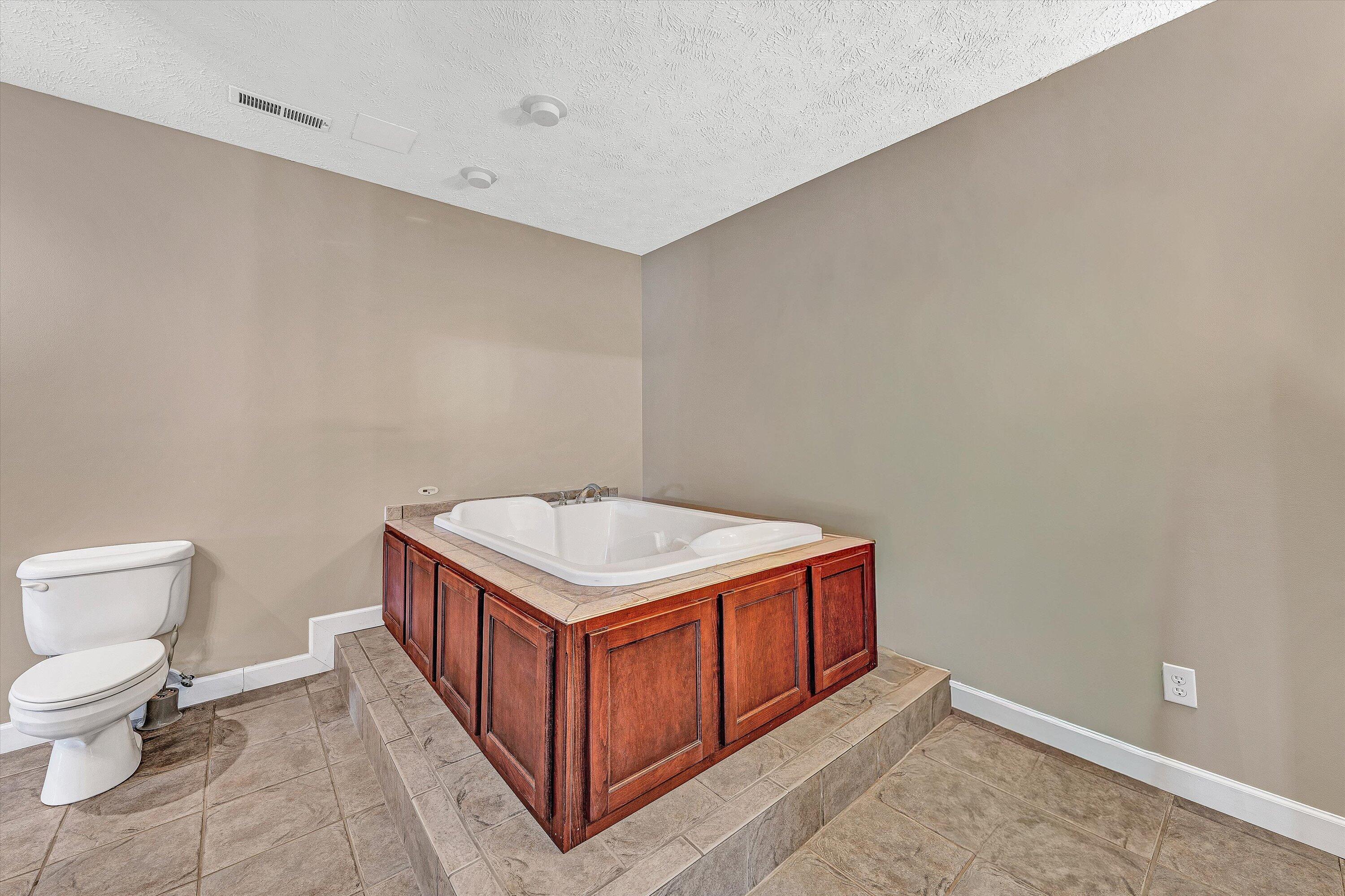 130 Travers Circle Moneta, VA 24121 - Photo 46 of 72 46-DSC00157