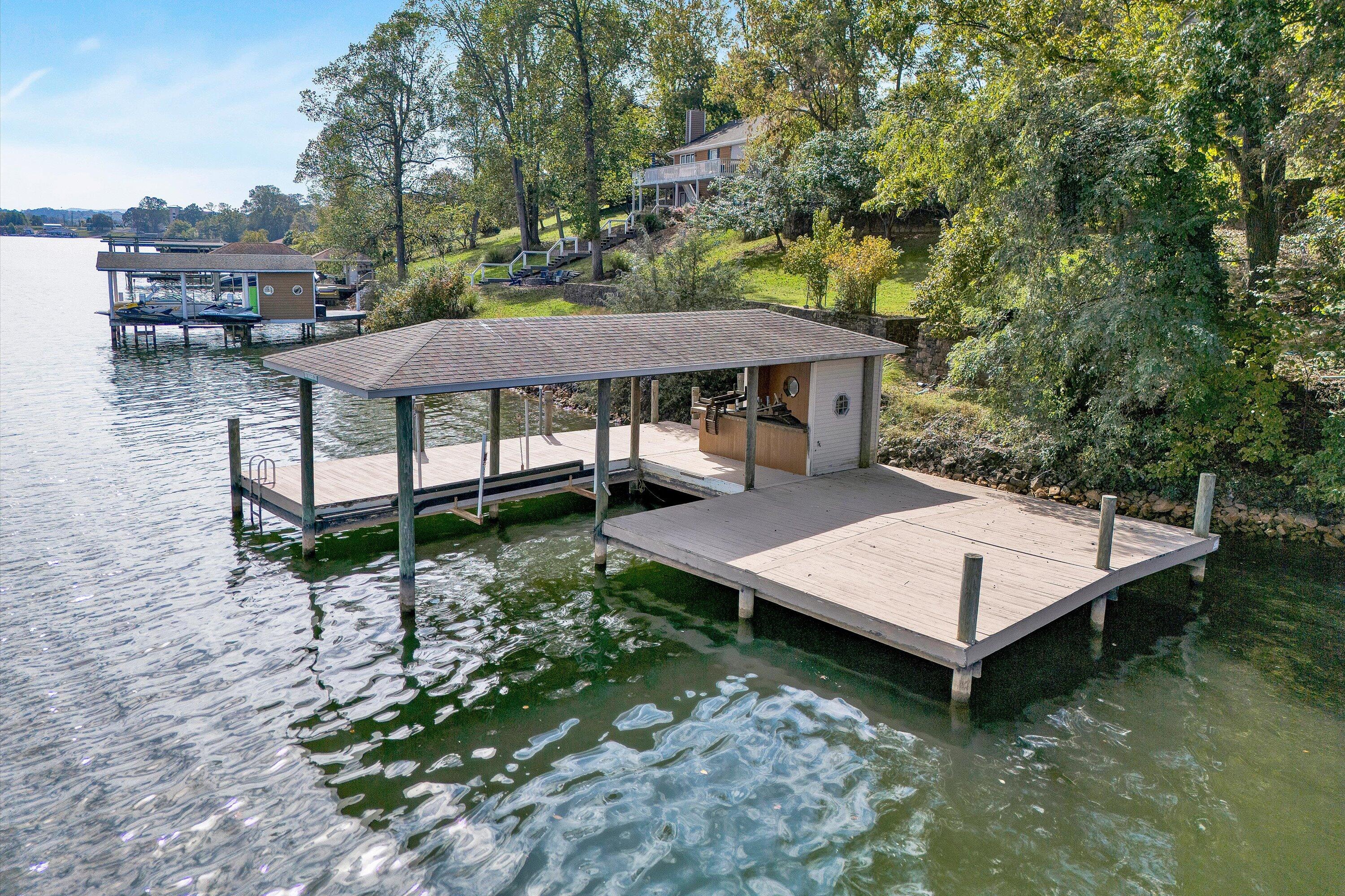 130 Travers Circle Moneta, VA 24121 - Photo 63 of 72 63-DJI_20251007114330_0037